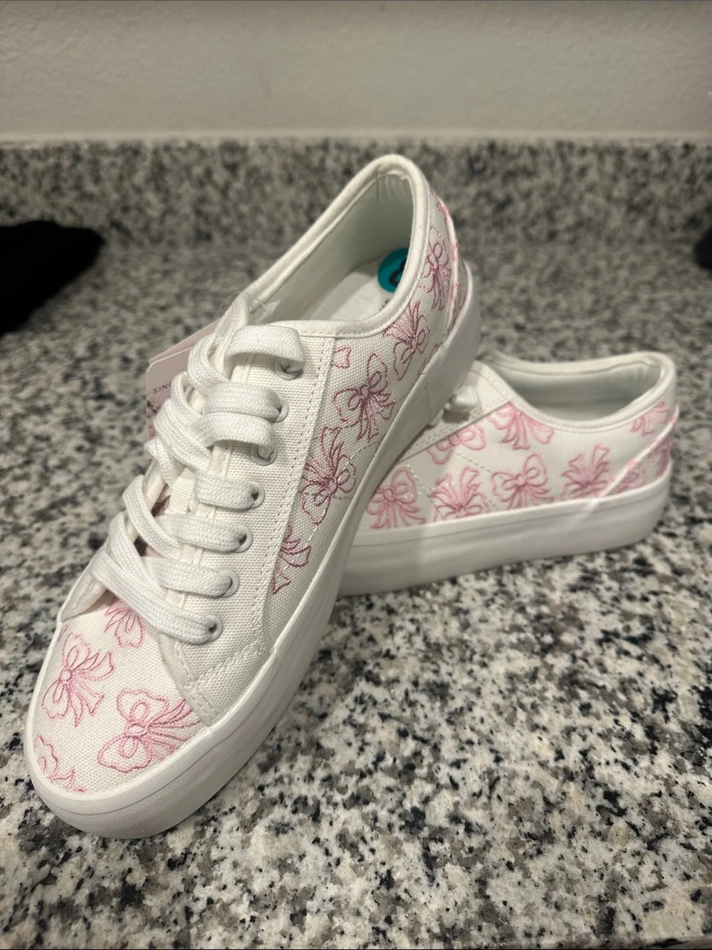 Sincerely Jules White Canvas Sneakers with Pink Bow Embroidery